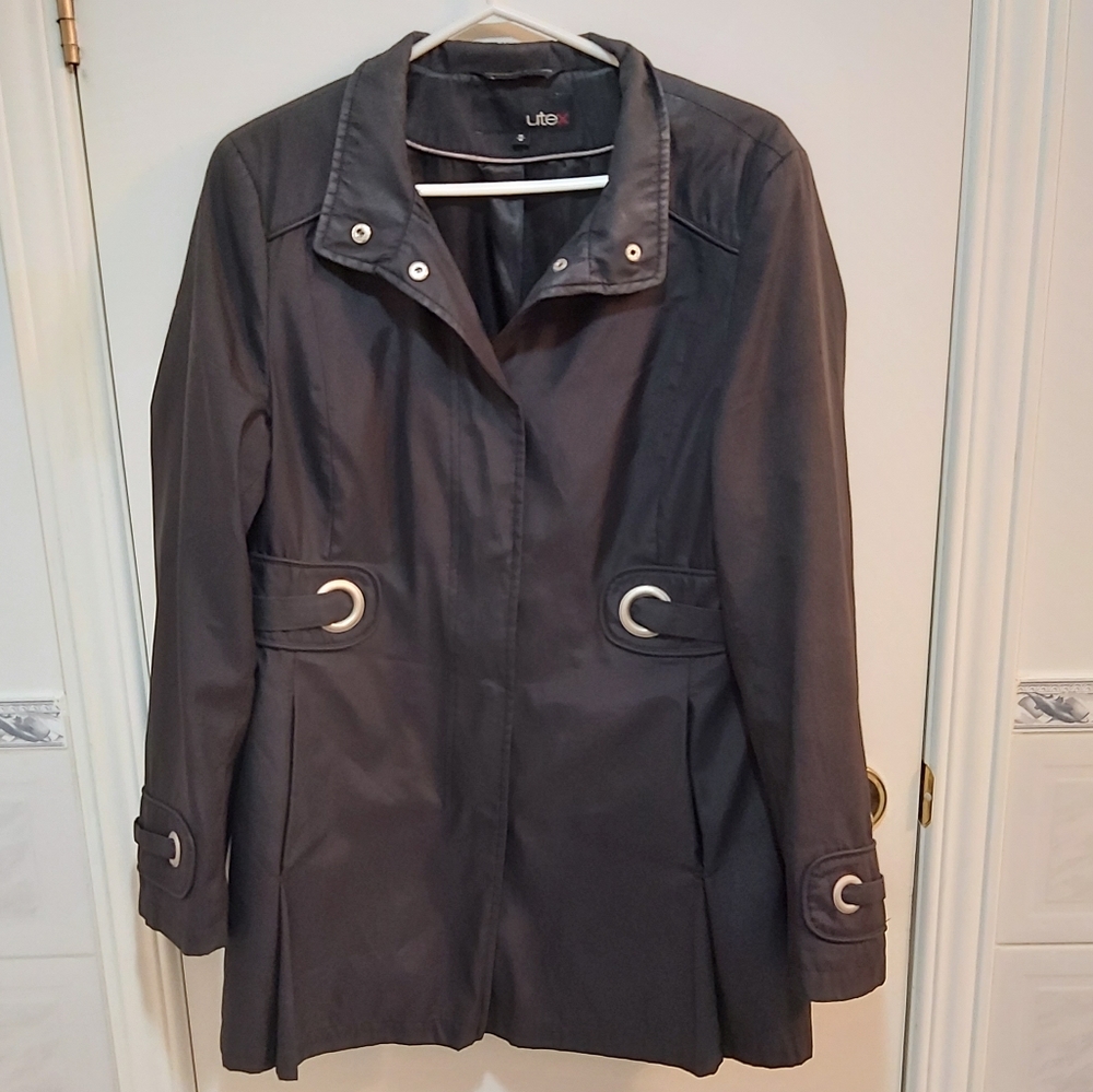 Vintage Utex Black Rain Coat Size Medium (M)